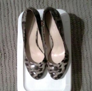 Nine West size 8  animal print heels